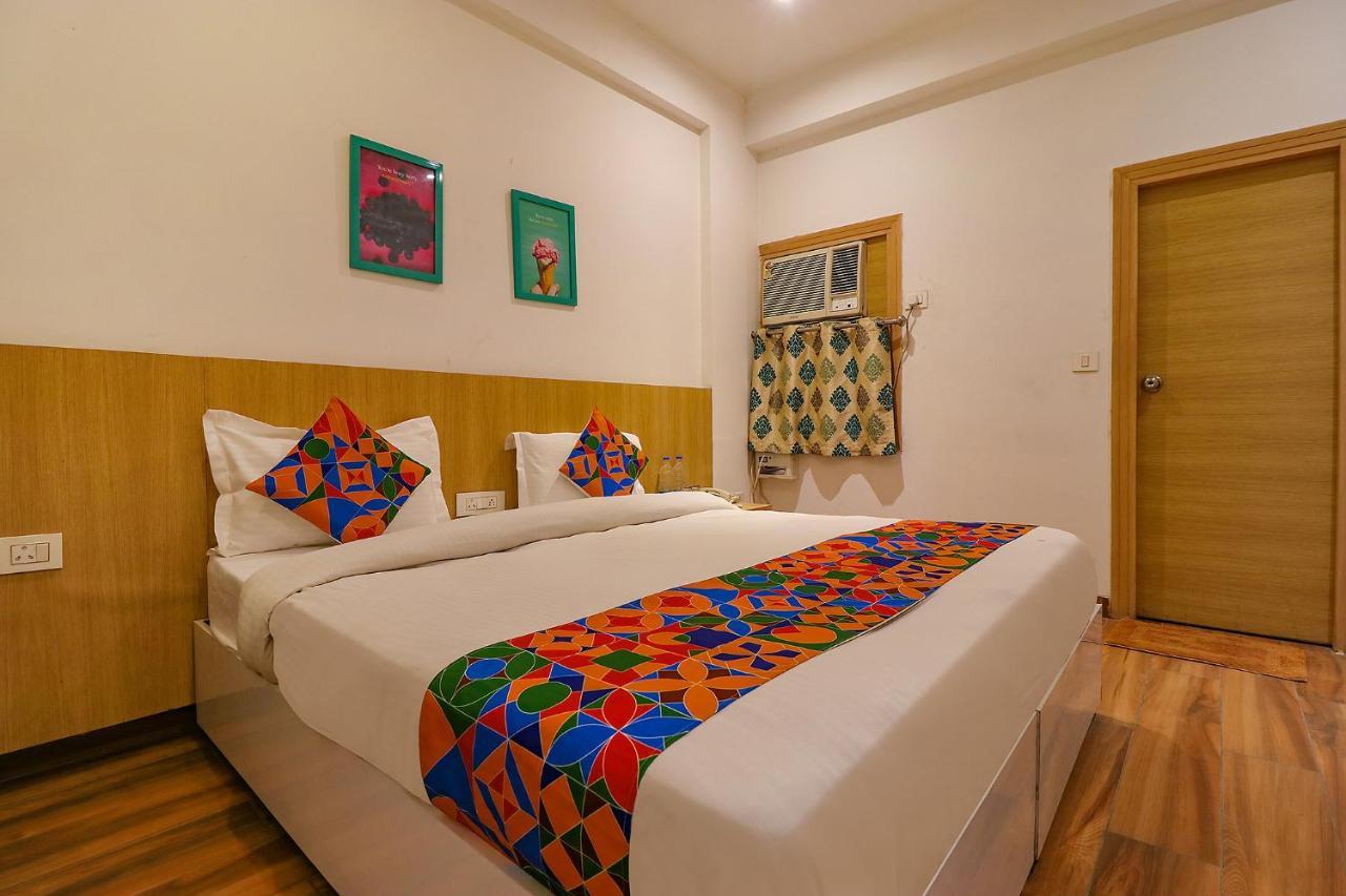Fabexpress Vacanza Noida Bagian luar foto